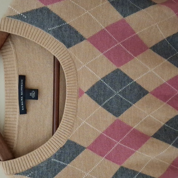 Banana Republic Argyle Short Sleeve Tan Knit Sweater_1 - Picture 3 of 8
